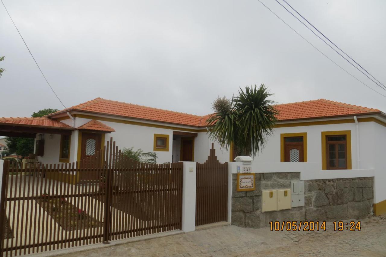 Casa da Avó, campo praia a 2 kms do mar Espinho (Aveiro) Exterior foto